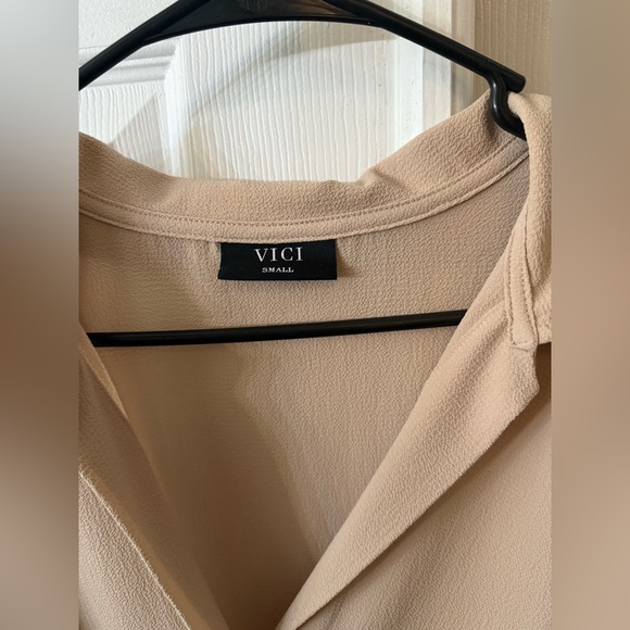 Vici Women's Cream Button Down Blouse - Picture 3 of 5